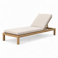 Lettino prendisole in legno con cuscini beige